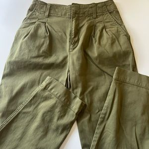Gap teen size 8 army green pant